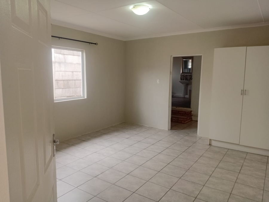 2 Bedroom Property for Sale in Nahoon Valley Park Eastern Cape